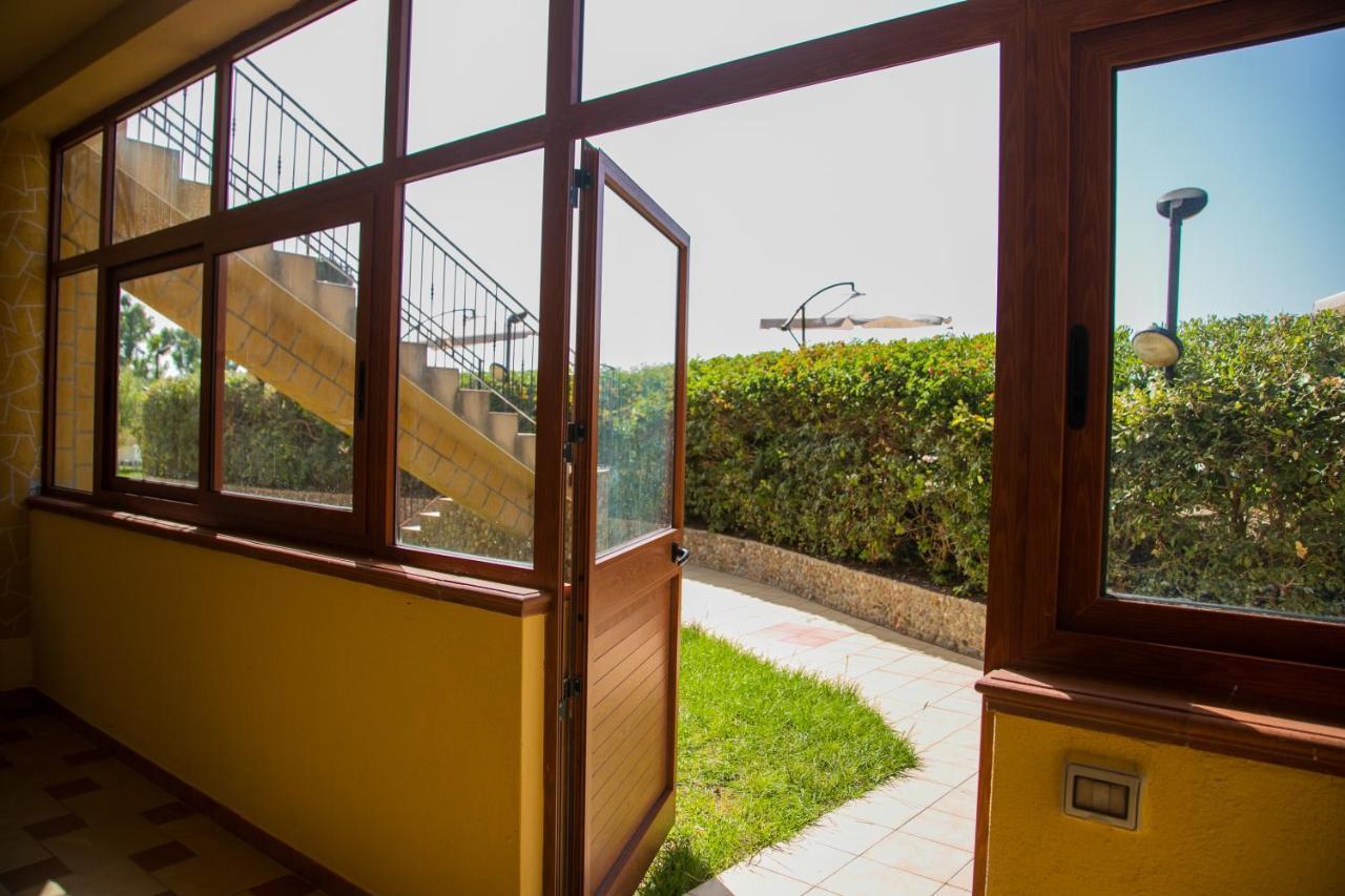 Residence Costa Tirrena Torrenova  Esterno foto
