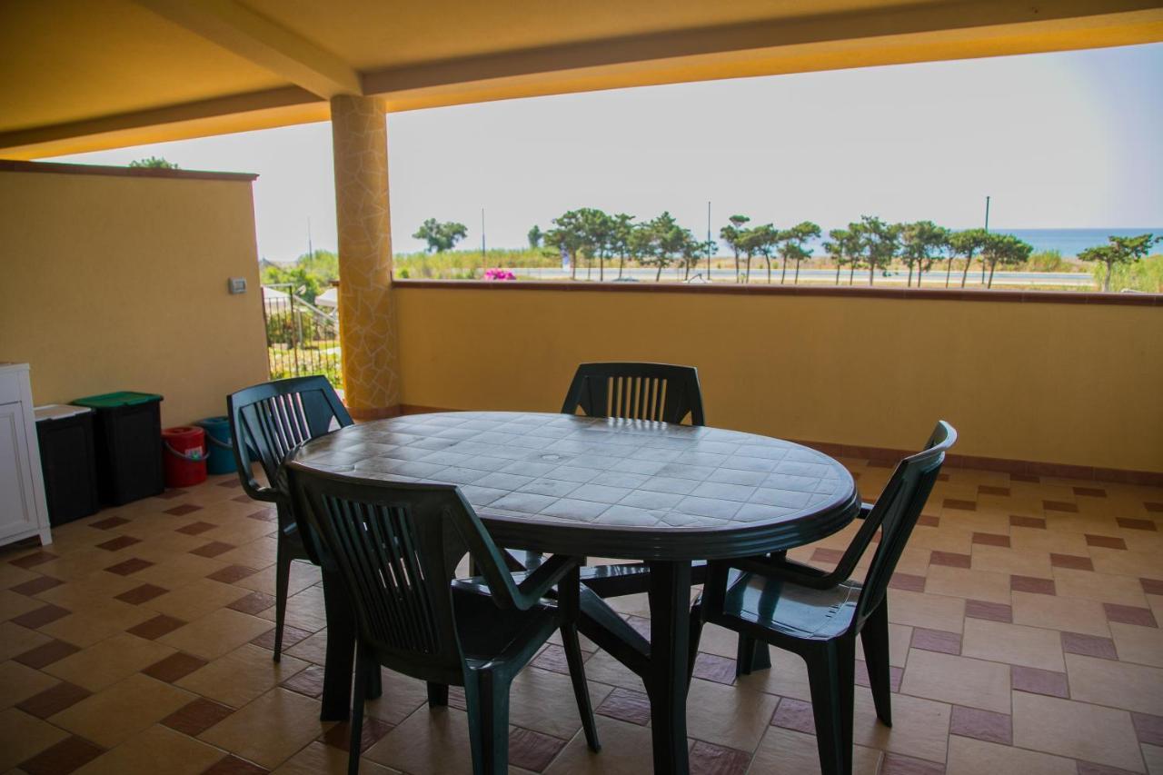 Residence Costa Tirrena Torrenova  Esterno foto